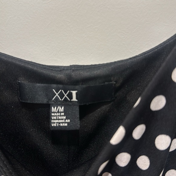 Vintage Black and white polka dot mini dress - Picture 4 of 4